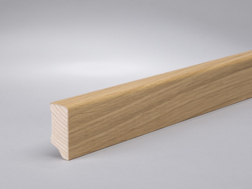 WAGNER furnierte Sockelleiste Art. 7800-1 Profil 7800 Massivholz Eiche UV-lackiert 40 x 15 mm